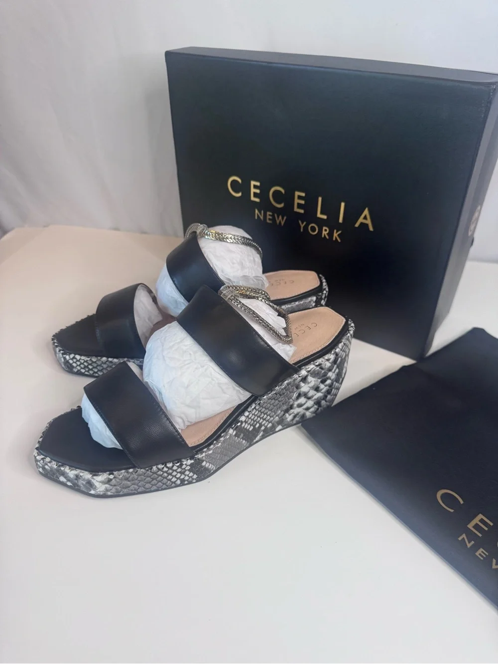 Women’s Sandals Size 8.5